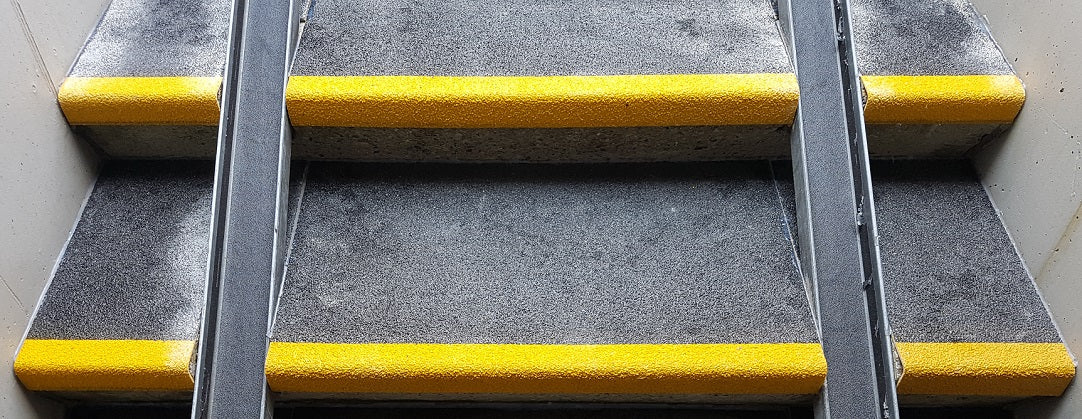 Antislip traptreden aangebracht in delen, Nonhebel antislip maatwerk